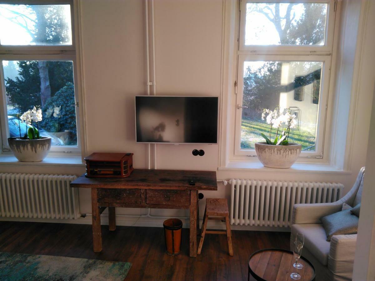 4 Sterne Wohnen "Zum Alten Forsthof" Am Schlosspark, App 1 "Smuck Und Groot" Eutin Luaran gambar